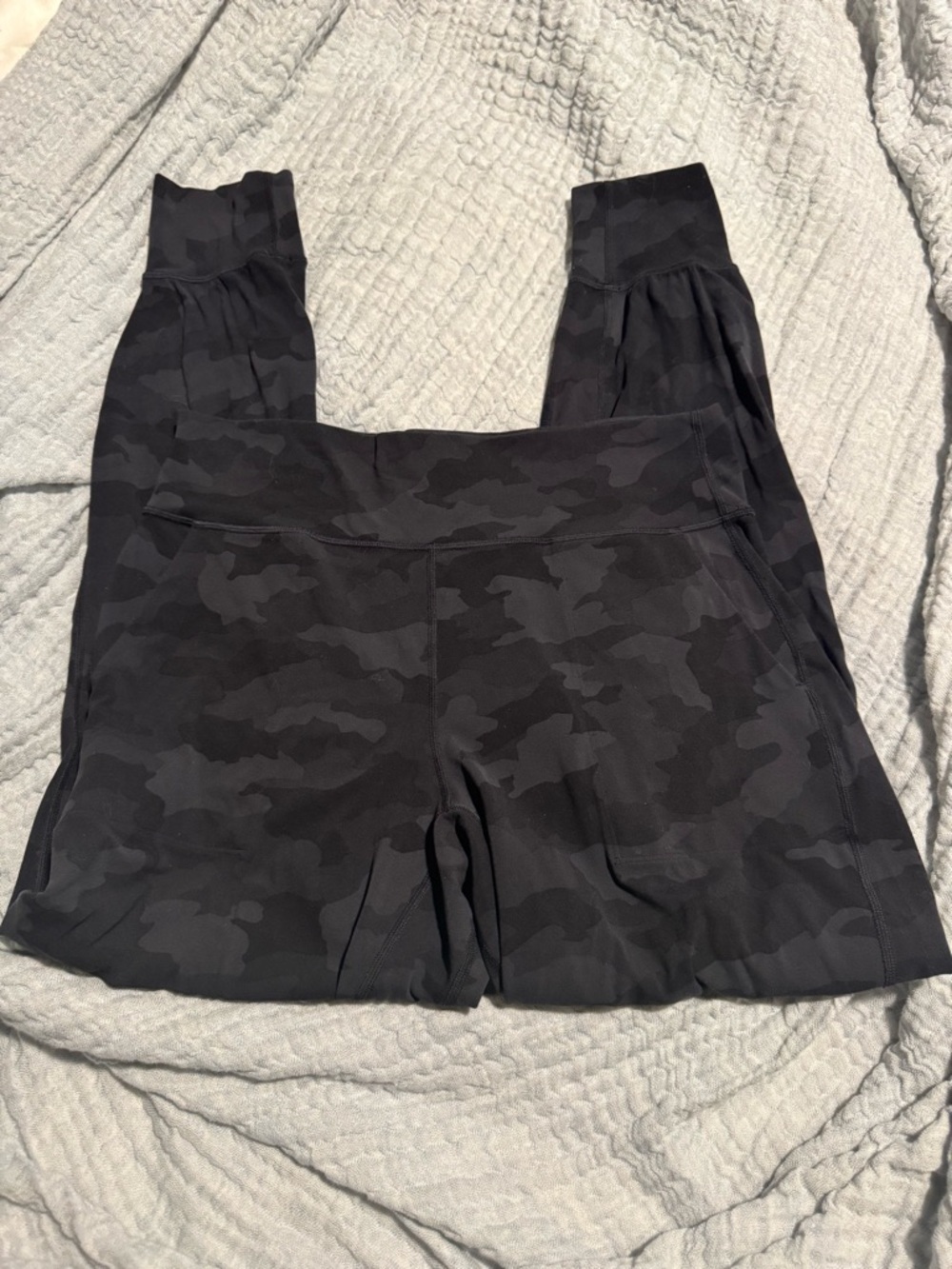 lululemon athletica Black Camo Align Jogger - Picture 2 of 5